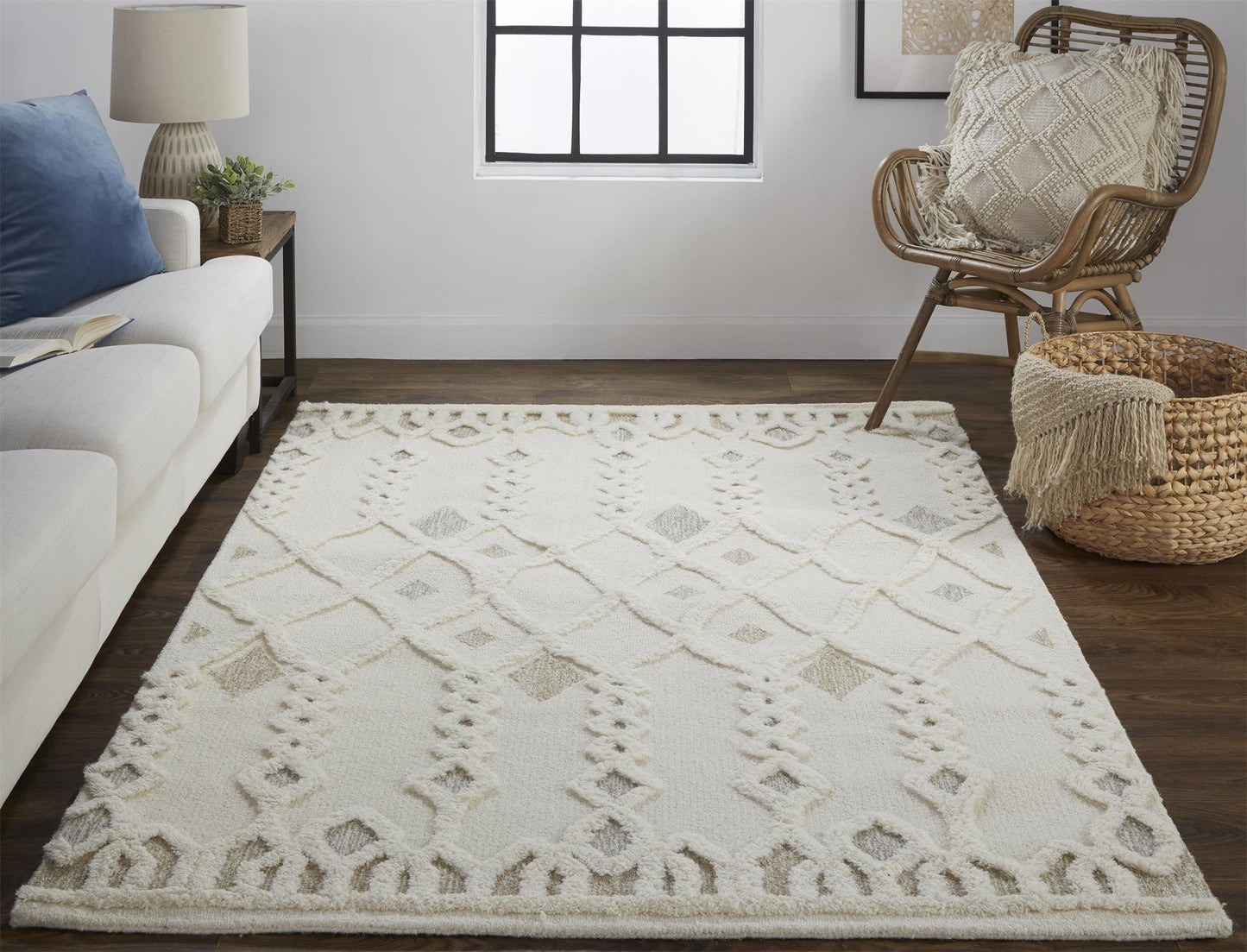 4' X 6' Ivory Tan And Silver Wool Geometric Tufted Handmade Stain