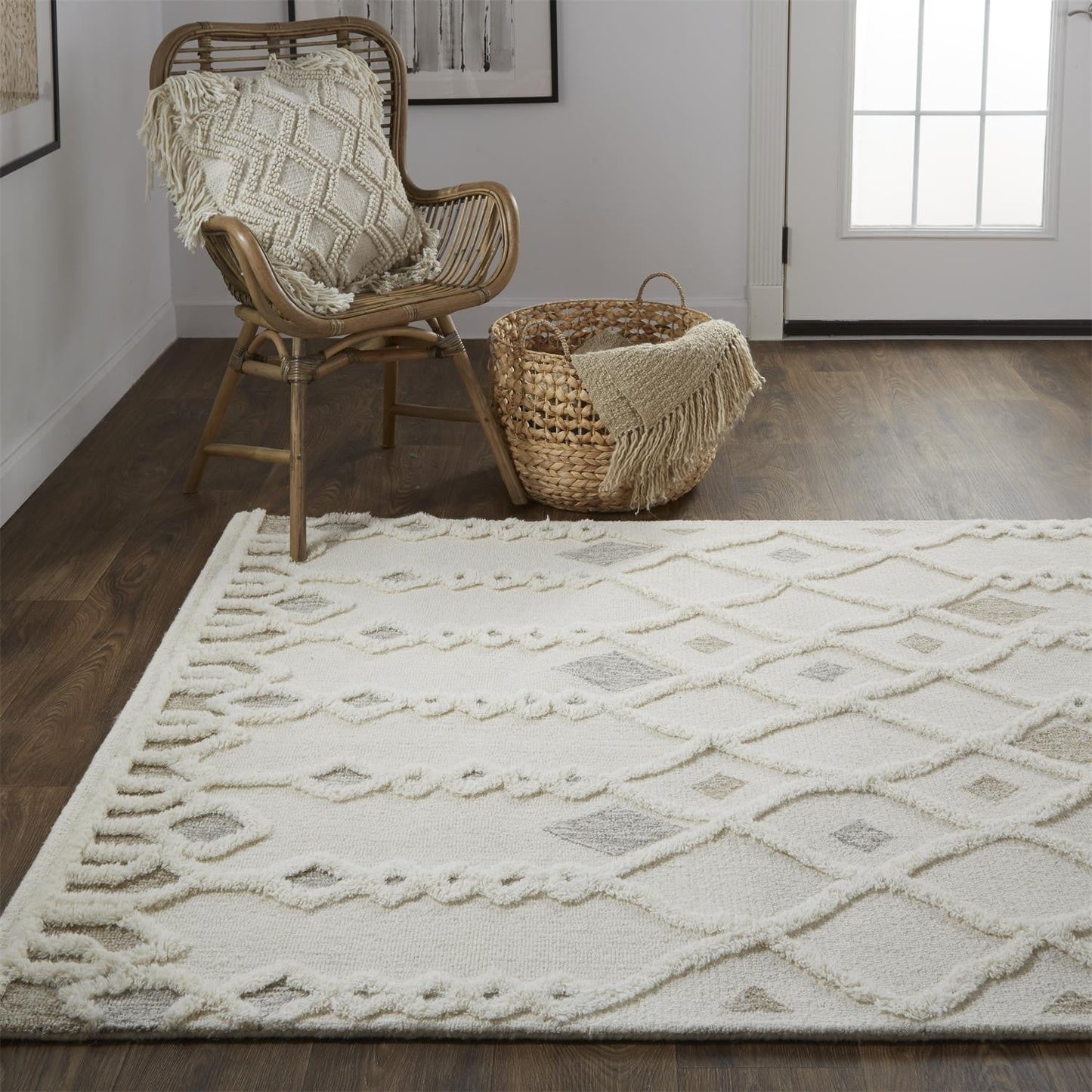 4' X 6' Ivory Tan And Silver Wool Geometric Tufted Handmade Stain