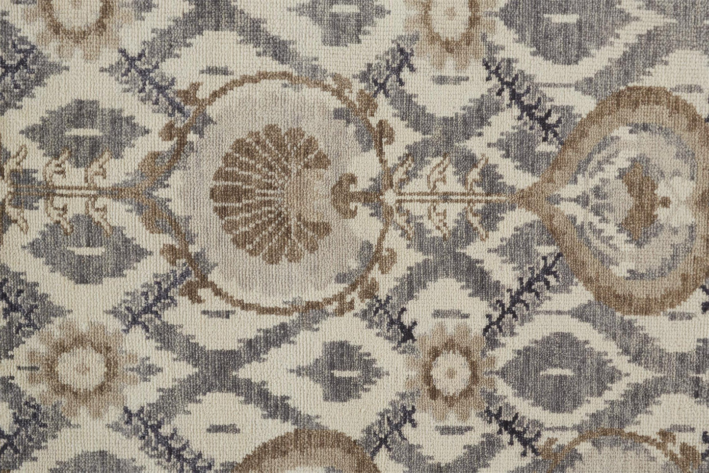 4' X 6' Gray and Ivory Wool Floral Hand Knotted Area Rug